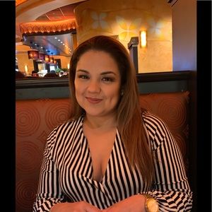 Meet your Posher, Lorena